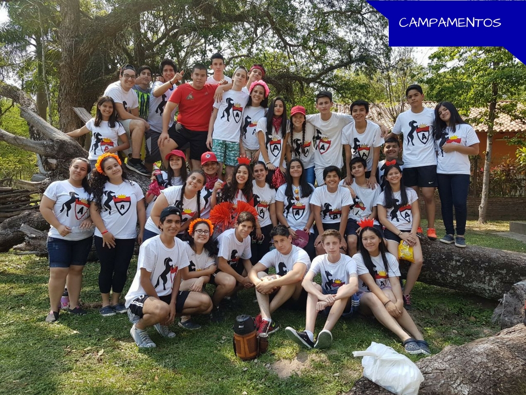 Alumnos en el Campamento Rancho Alegre