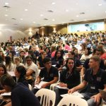 Docentes y Profesores en el auditorio de la UEP Campus Gutenberg durante el Congreso de Educadores