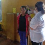 Atención médica durante el proyecto comunitario “Ayuda que transforma” del Departamento de Desarrollo Social del Colegio Gutenberg