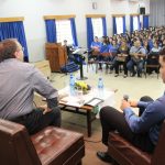 Charla con el Dr. Andrés Panasiuk en el Colegio Politécnico Johannes Gutenberg con el tema "Salud financiera en mi familia"