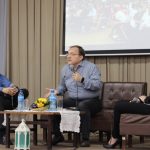 Charla con el Dr. Andrés Panasiuk en el Colegio Politécnico Johannes Gutenberg con el tema "Salud financiera en mi familia"